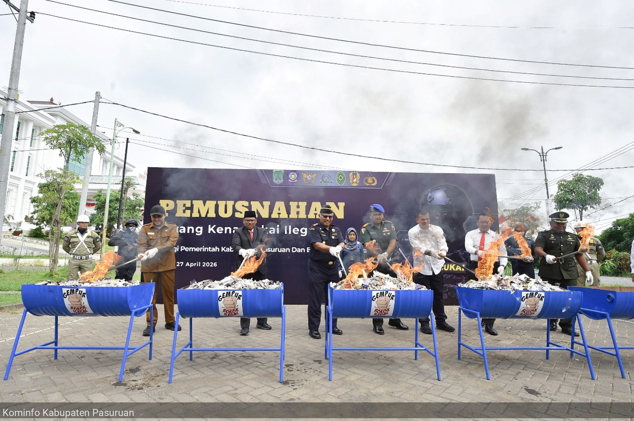 Pemerintah Kabupaten Pasuruan dan Bea Cukai Lakukan Pemusnahan Puluhan Juta Barang Kena Cukai Ilegal