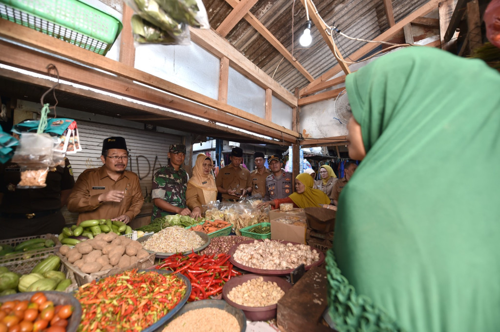 Peninjauan Pasar oleh Pj. Bupati Pasuruan