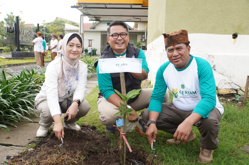 Pemecahan Rekor MURI Gertam 40.000 Mangga Putar