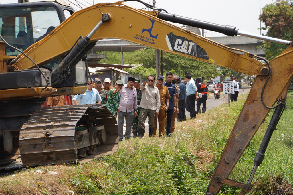 Peninjauan Kebersihan Sungai Patuk Kecamatan Gempol