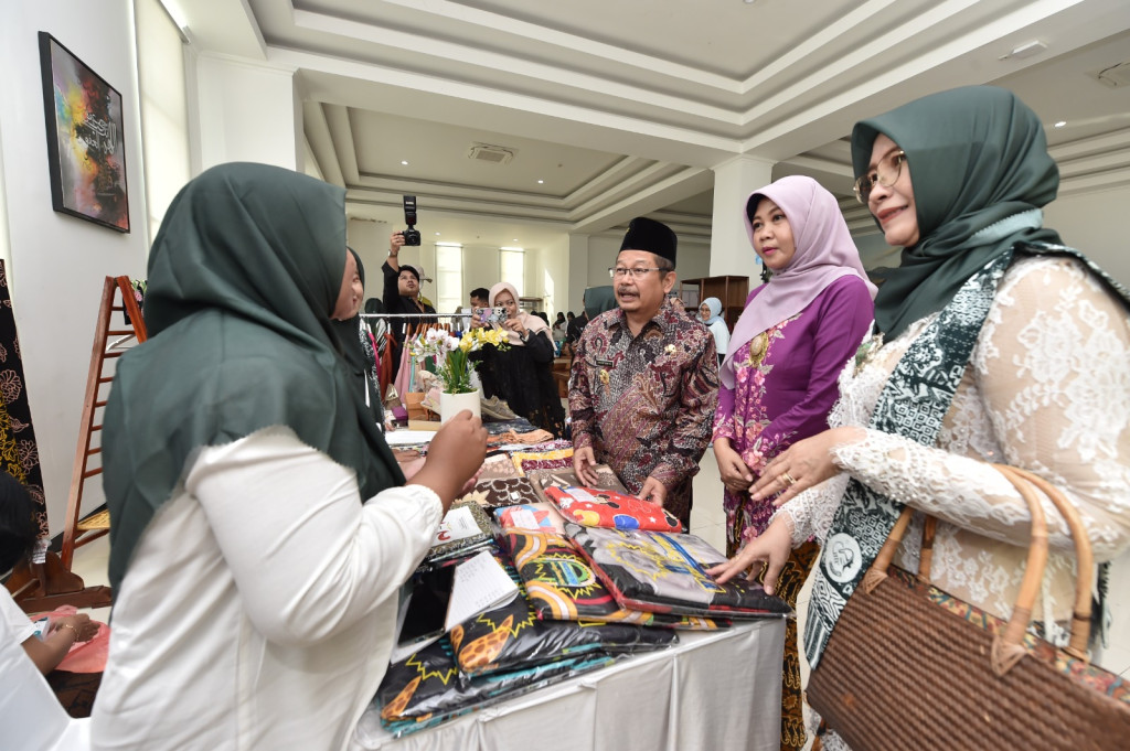 Bazar UMKM HUT KOMPPAK Ke-1