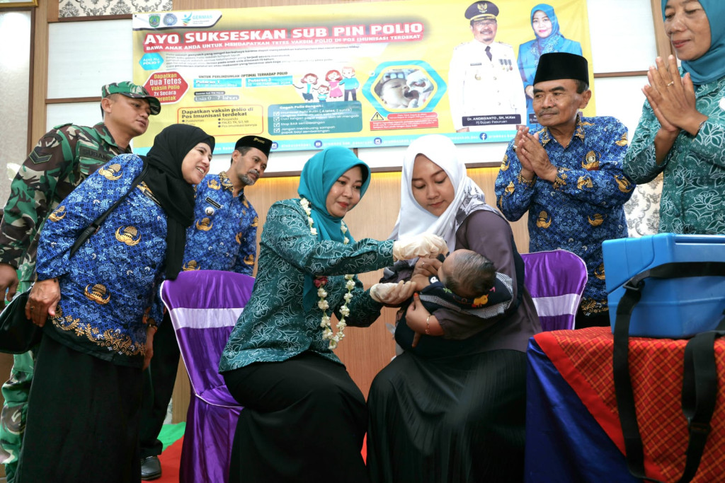 Monitoring Pelaksanaan  Sub Pim Polio