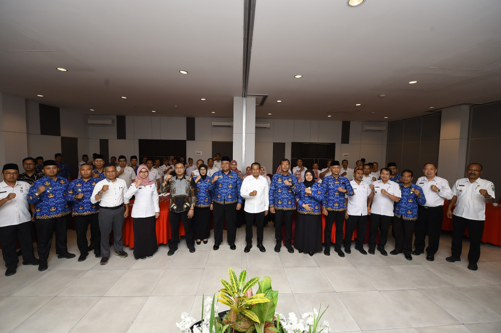 FGD Peningkatan Kapasitas Penyelenggara Pelayanan Masyarakat bagi Camat dan Lurah Se-Kabupaten Pasuruan