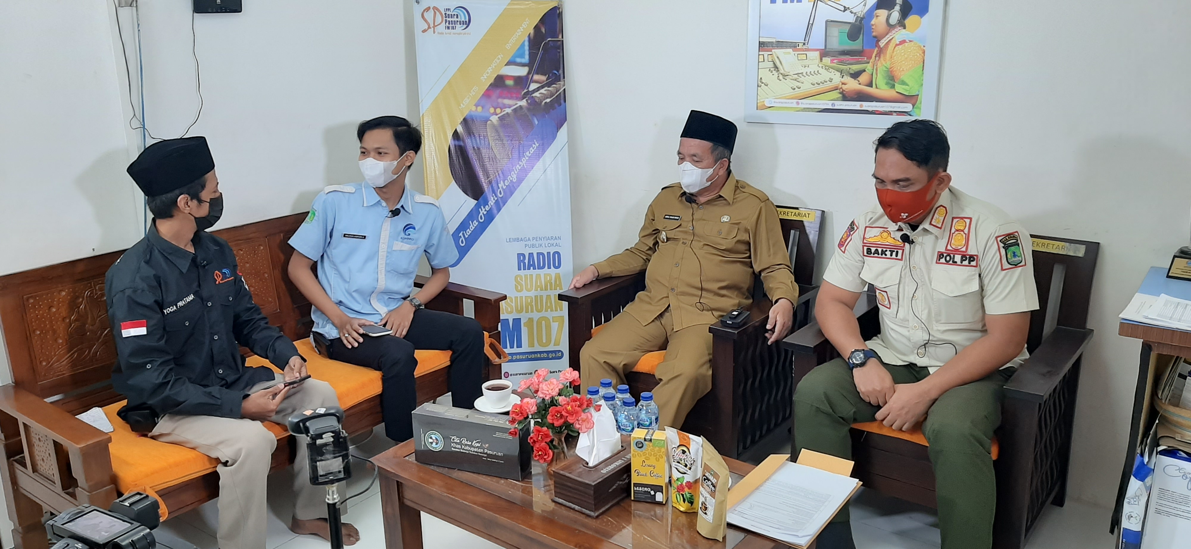Talkshow Radio Wakil Bupati bersama Satpol PP