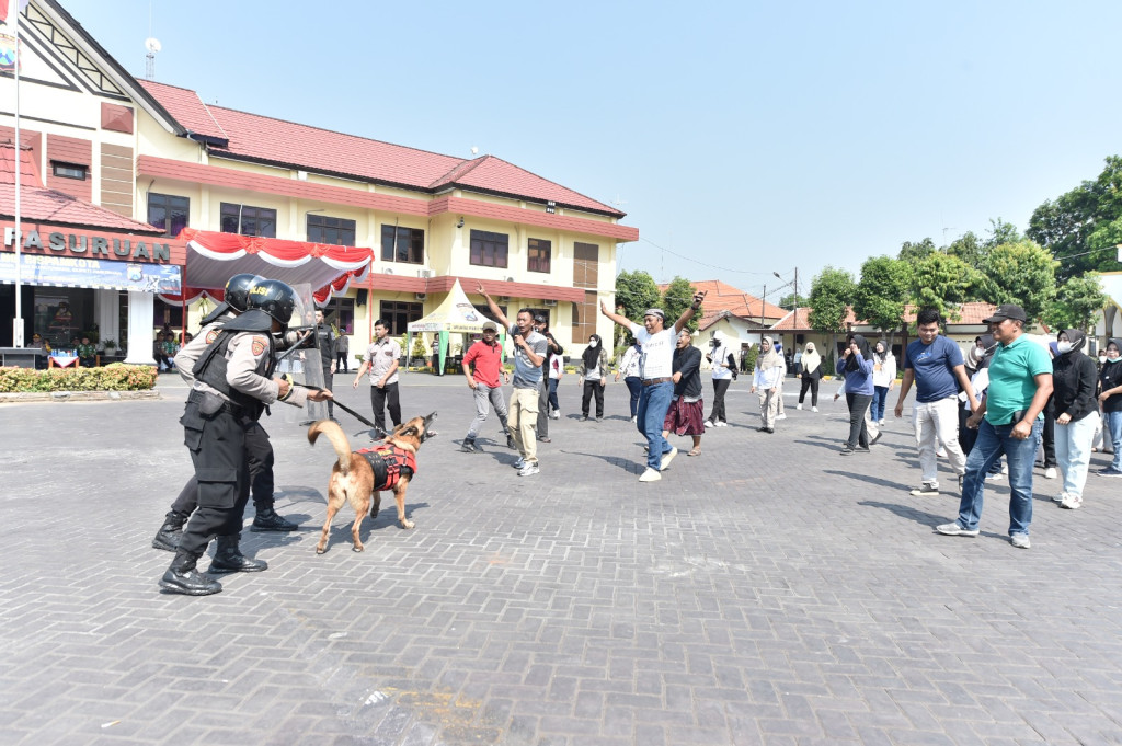 Simulasi Pamsikota Dalam Rangka Pengamanan Pilkada Serentak 2024