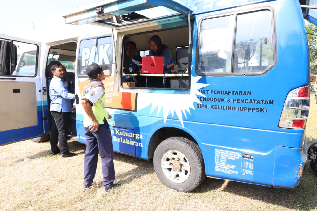 Layanan Publik dalam Rangka Hari Jadi Koperasi ke - 77