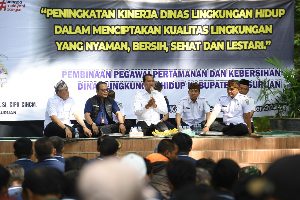 Pembinaan Pegawai Pertamanan dan Kebersihan Dinas Lingkungan Hidup