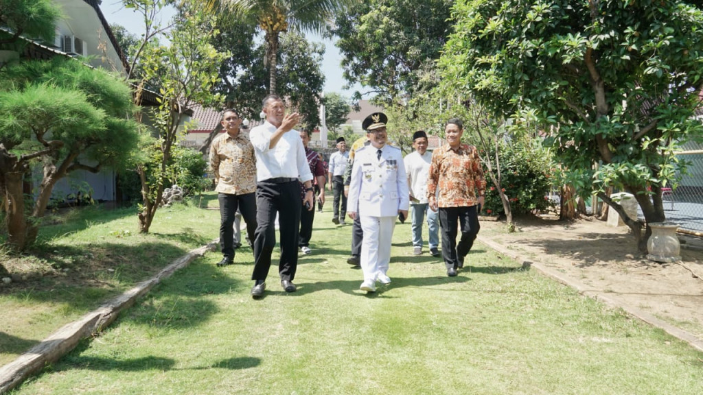 Pj Bupati Pasuruan Tinjau Pendopo Pasuruan