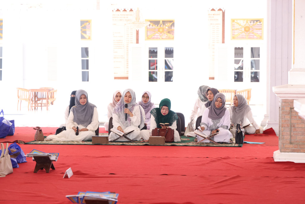 Pembacaan Tadarrus dan Khotmil Qur/an